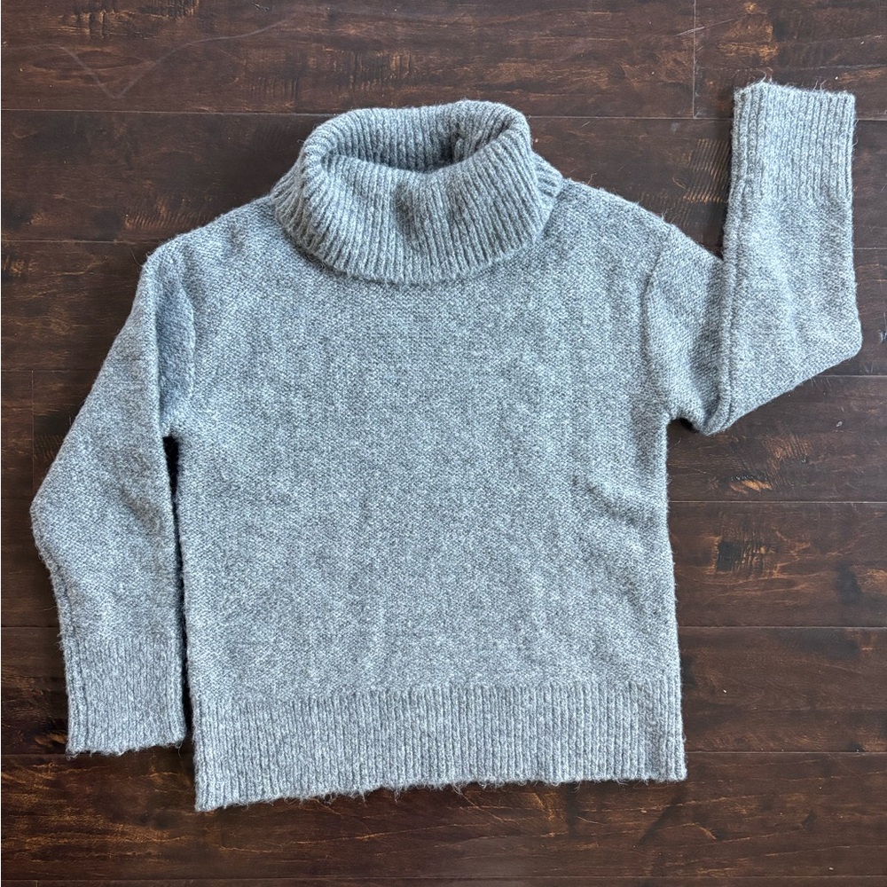 Banana Republic cozy sweater sz small/medium